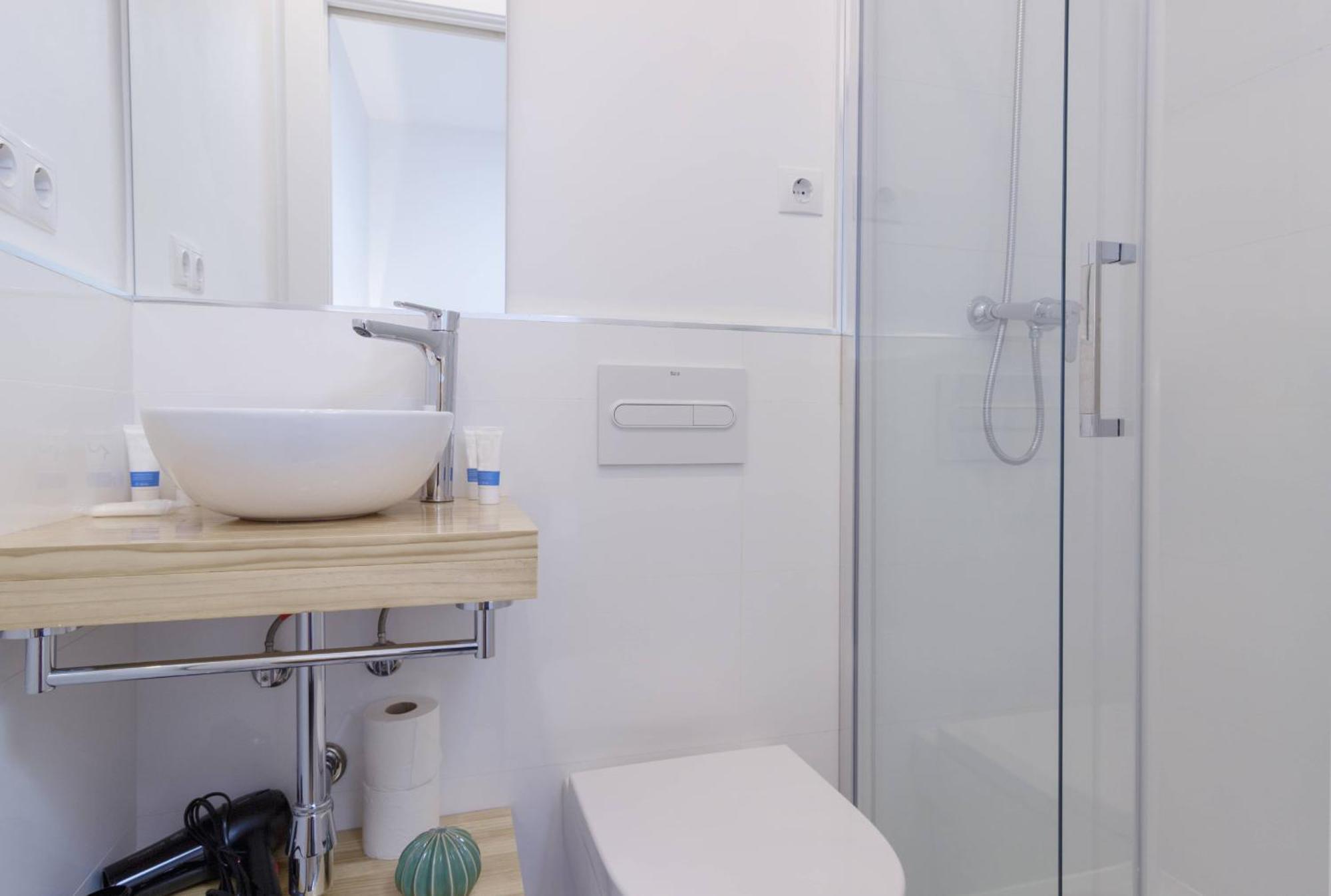 Ola Living Camp Nou Apartment L'Hospitalet de Llobregat Exterior foto
