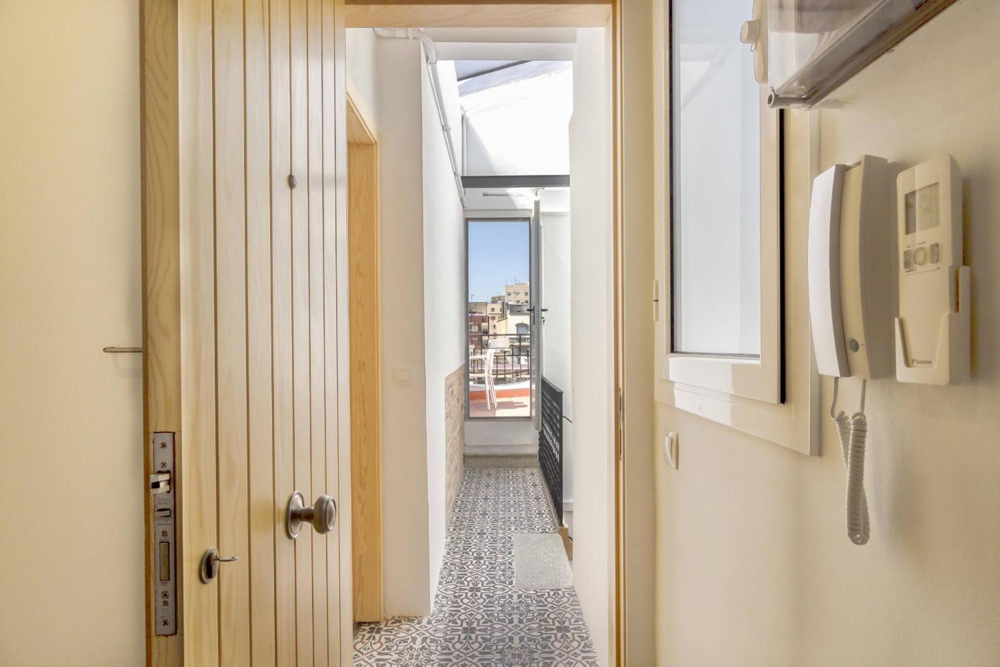 Ola Living Camp Nou Apartment L'Hospitalet de Llobregat Exterior foto